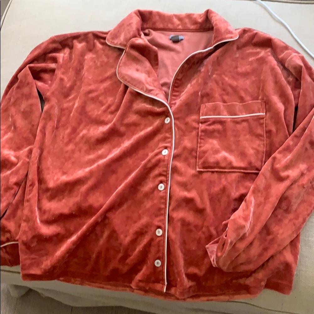 Girly velvet night shirt